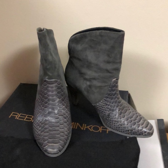 Rebecca Minkoff grey suede ankle bootie - Picture 4 of 4